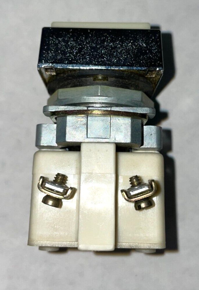 Square D 9001KXPAF1R Single Pilot Light w/ Light Module