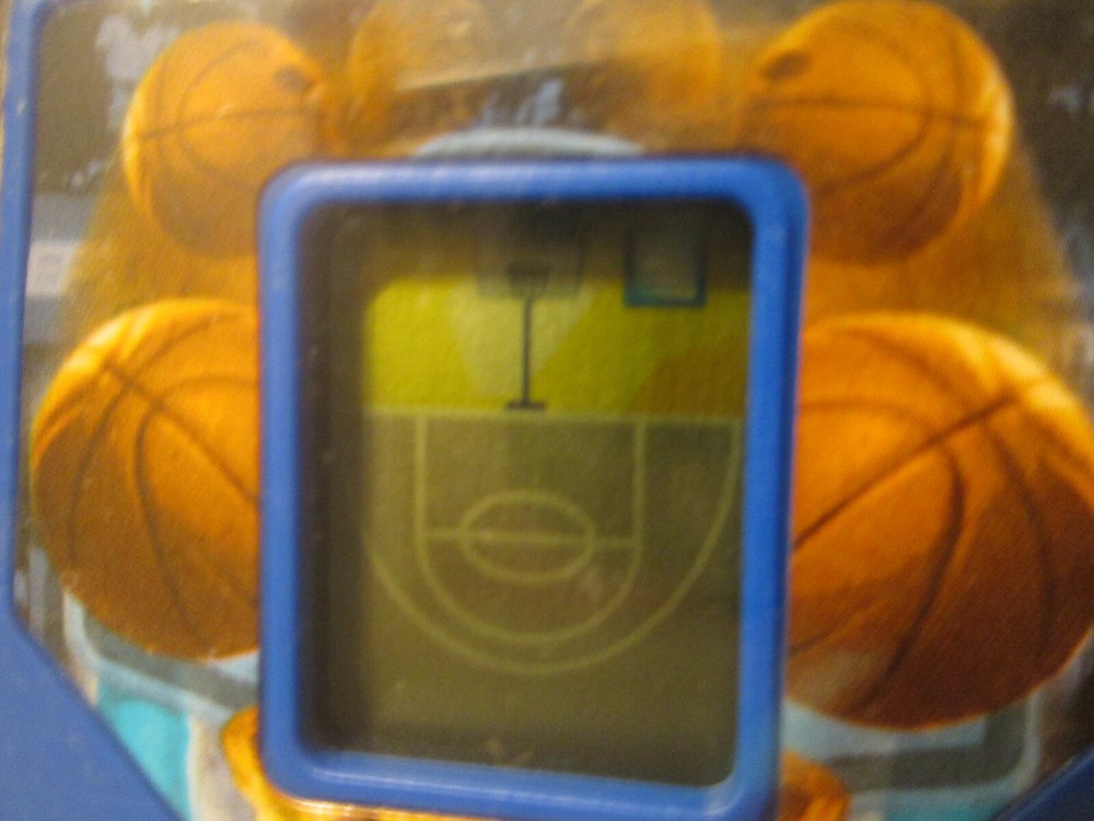 Super Basketball LCD Video Game by Techno Source