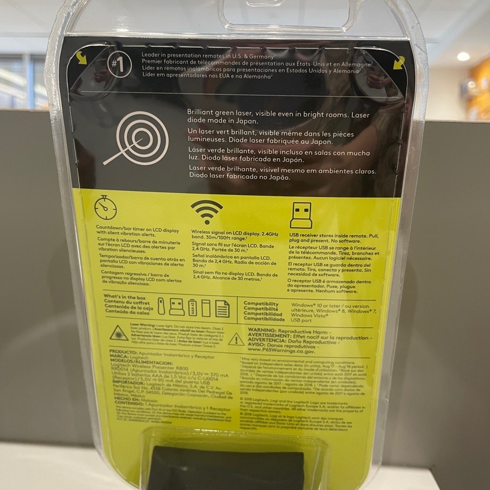 Logitech R400 Laser Presentation Remote - Black