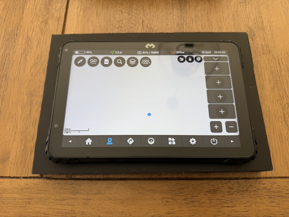 DMD-T865X Nav Tablet (8″), Great Condition, Orginal Packaging, Extra Mounts