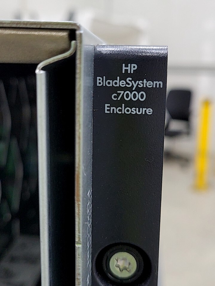 HP AD361C BladeSystem C7000 Blade Server Enclosure SEE NOTES