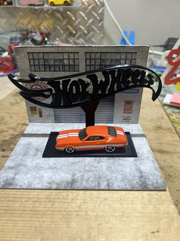 BLACK Hotwheels stand