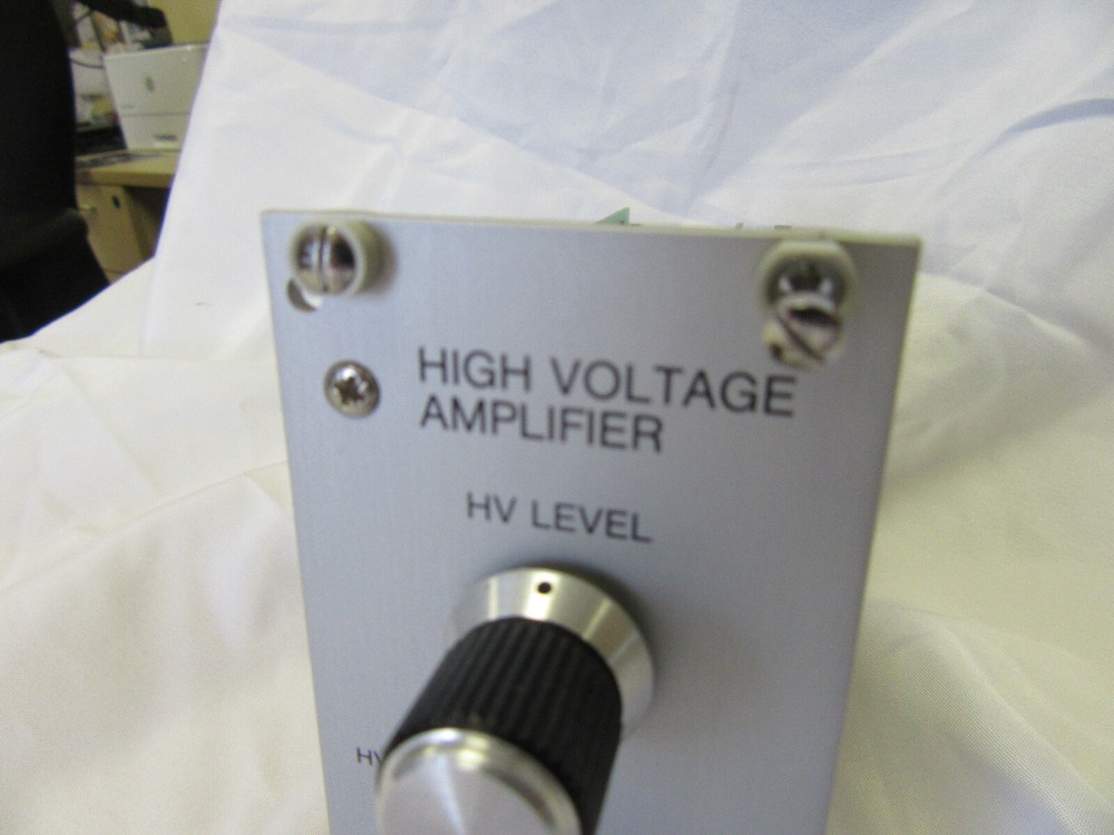 PHYSIK INSTRUMENTS E-107 HIGH VOLTAGE AMPLIFIER