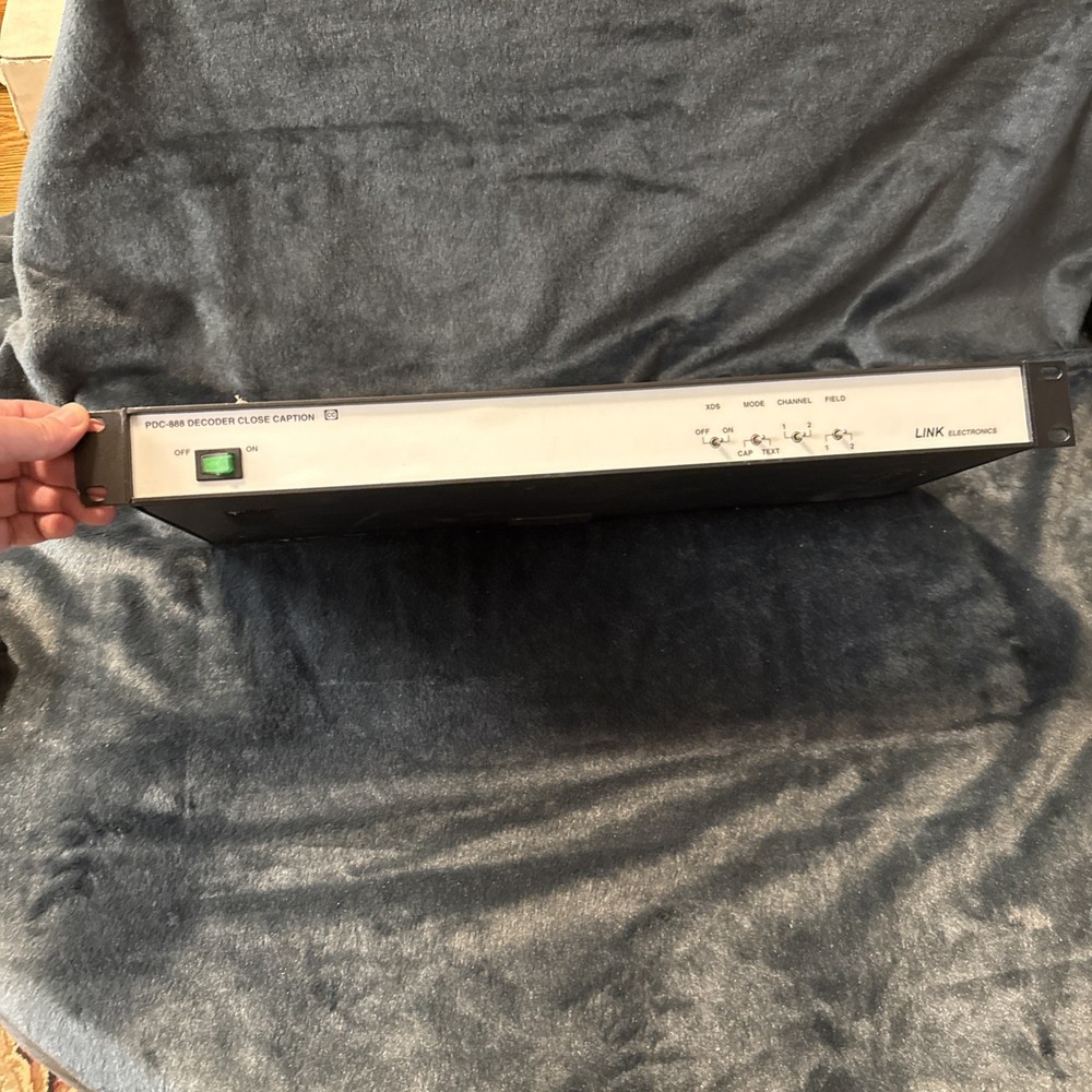 Link Electronics Link ELectronics PDC-888 Closed Caption Decoder. Untested