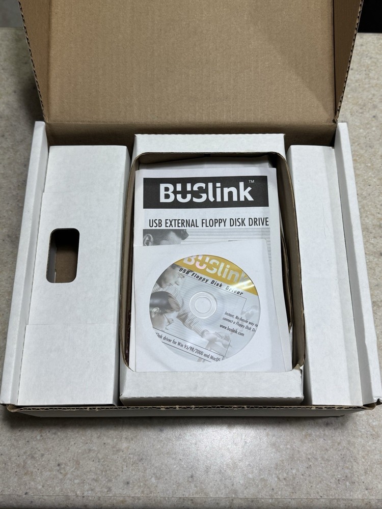 Nice Clean BUSlink USB Floppy Disk Drive 1.44mb - Win 95/98/2000 & Mac OS - 3.5”