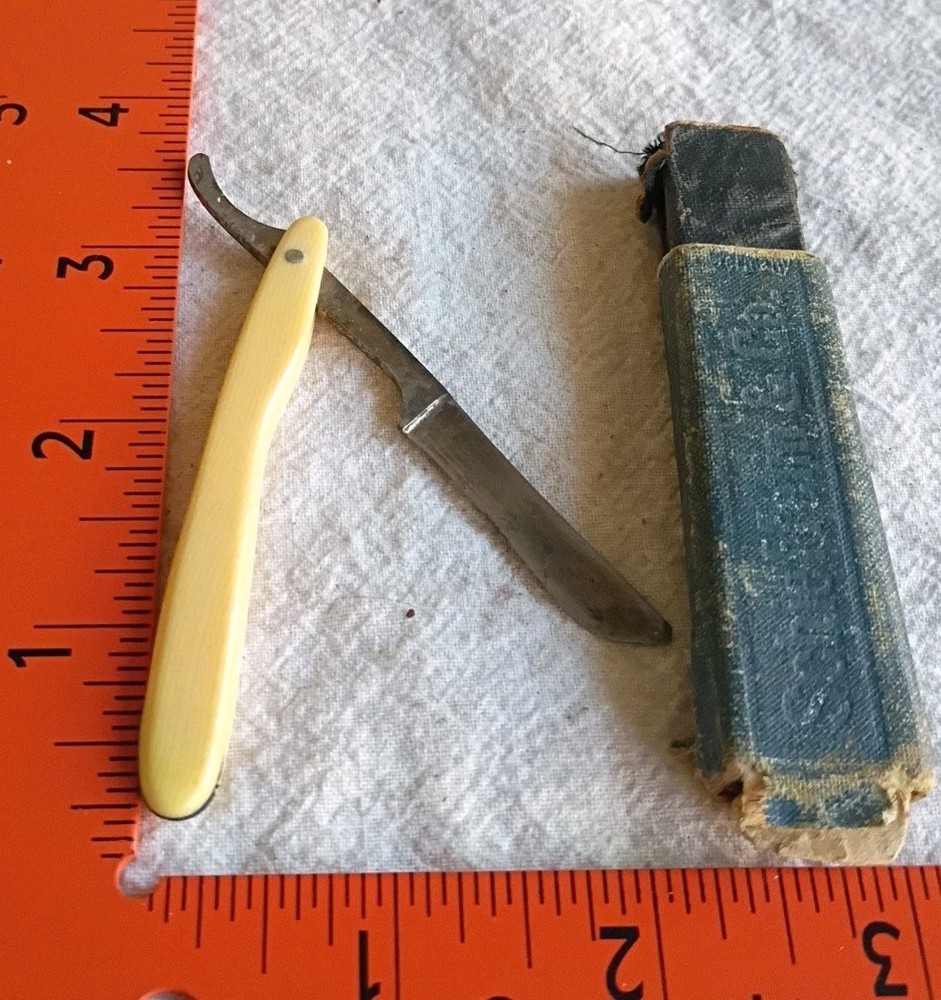 Vintage 3 Inch Corn Straight Razor A7
