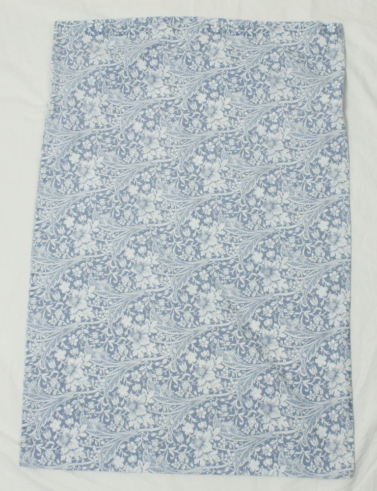 Vintage Blue White Flower Pattern Pillow Case