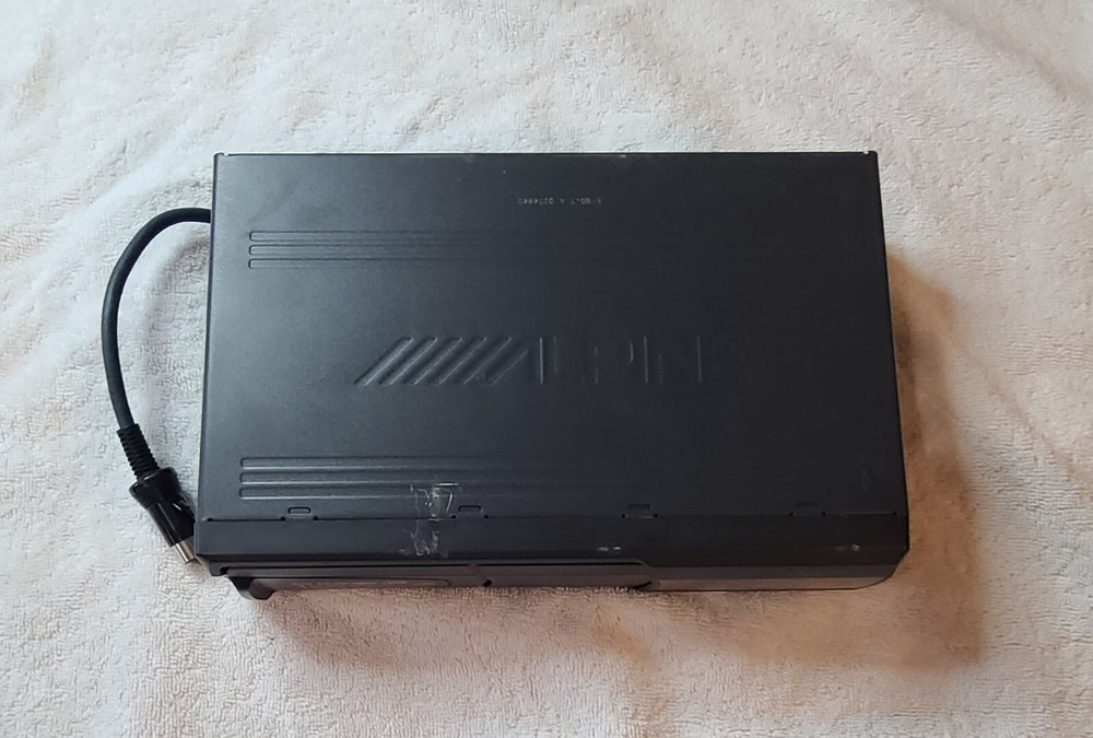 Alpine CHM-S630