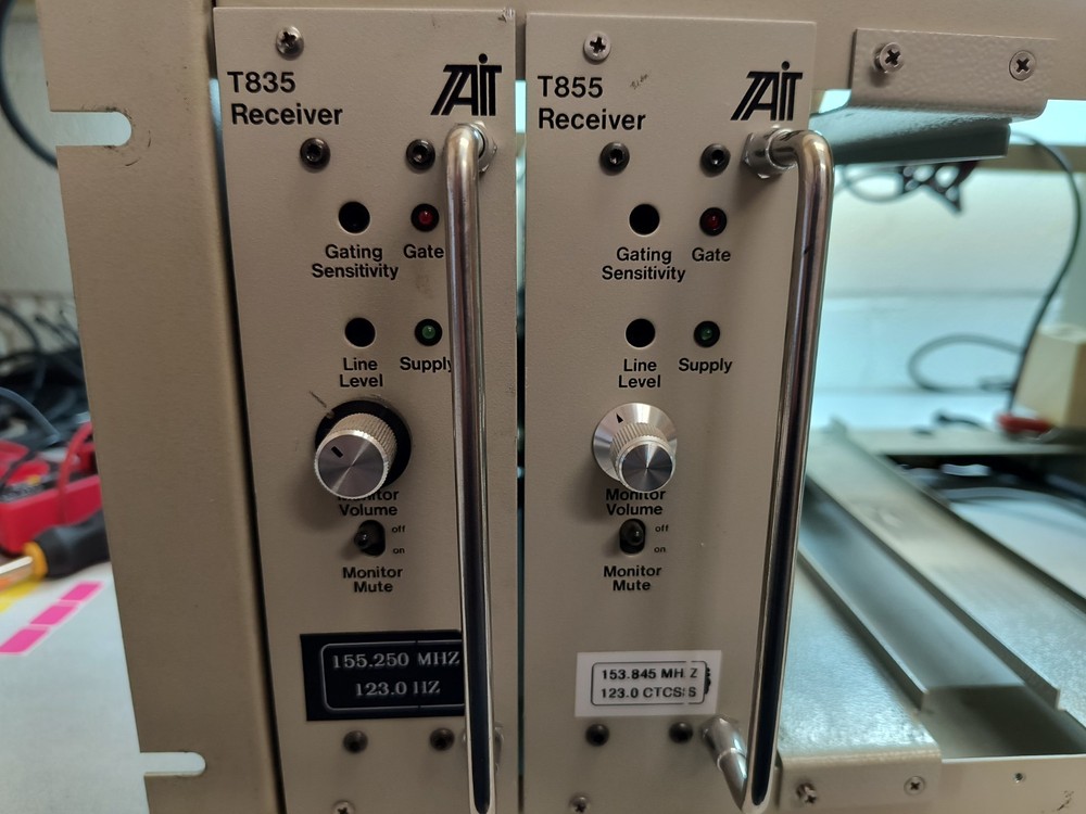 Tait T-835 Dual Receiver rack with Speaker Panel. (READ DESCRIPTION)