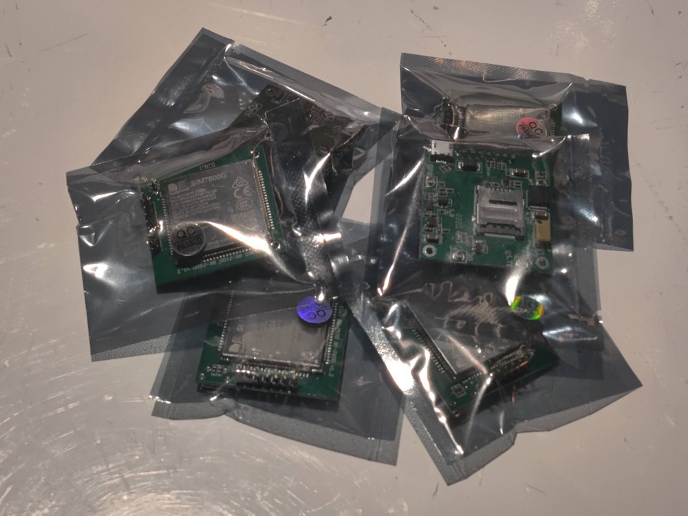 SimCom SIM7600G 4G LTE cellular breakout board all global bands