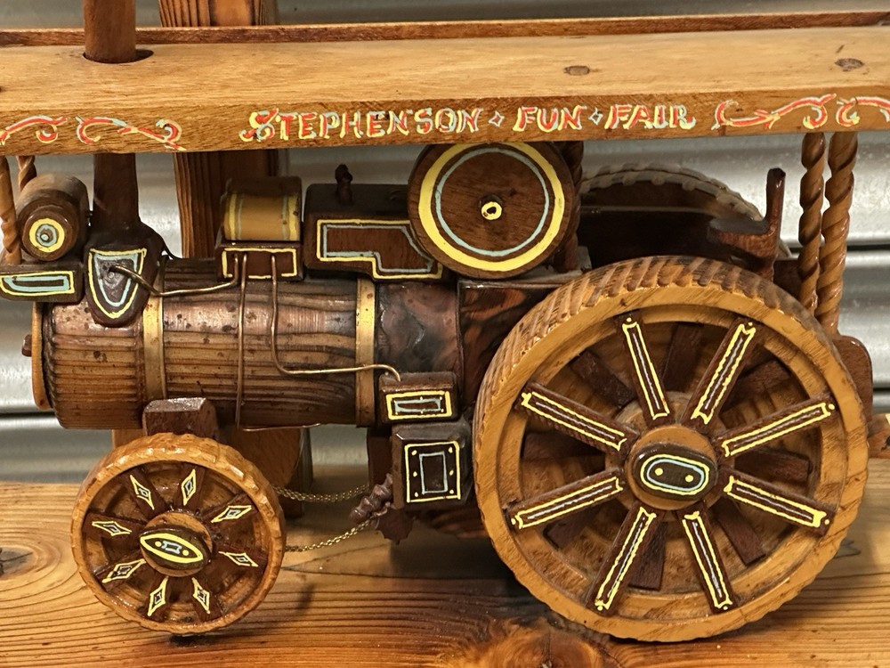 Unique Hand Carved Folk Art Traction Engine Table Lamp Scratch Built - Working