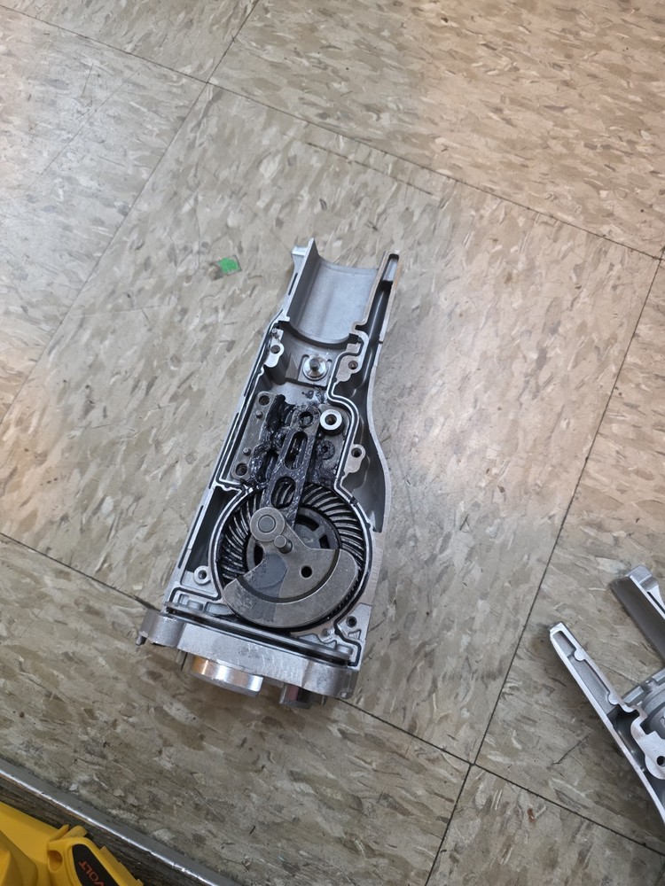 Gearcase Assembly DeWalt DCS389 FLEXVOLT 60V MAX Brushless Reciprocating Saw
