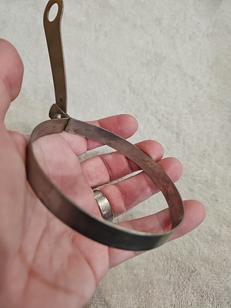 VINTAGE Metal Egg Rings, Biscuits & Pancake Molds With Folding Handle