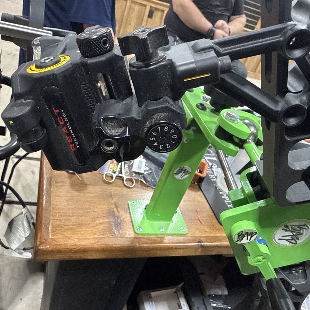 Mathew’s V3 31 Stone Grey