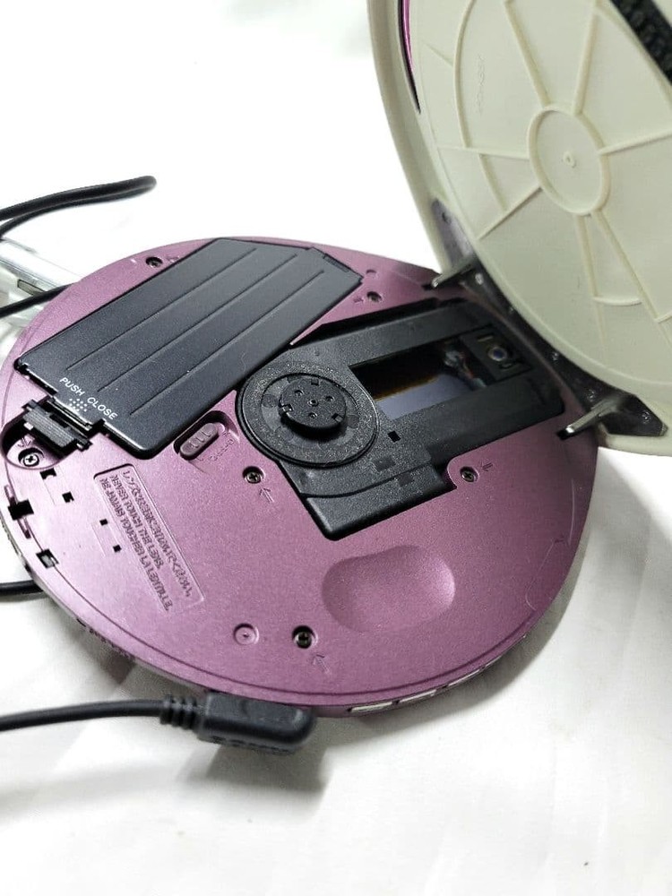 Sony Walkman D-E888 Portable CD Player Pink Good GP