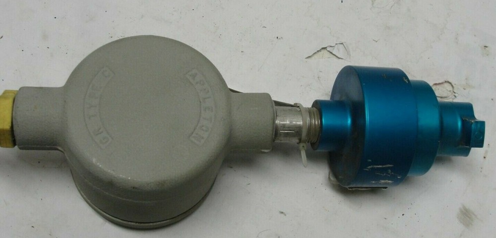 JERGUSON INDICATOR POINT LEVEL SWITCH SAS-16 APPLETON BOX GR-EFHC used