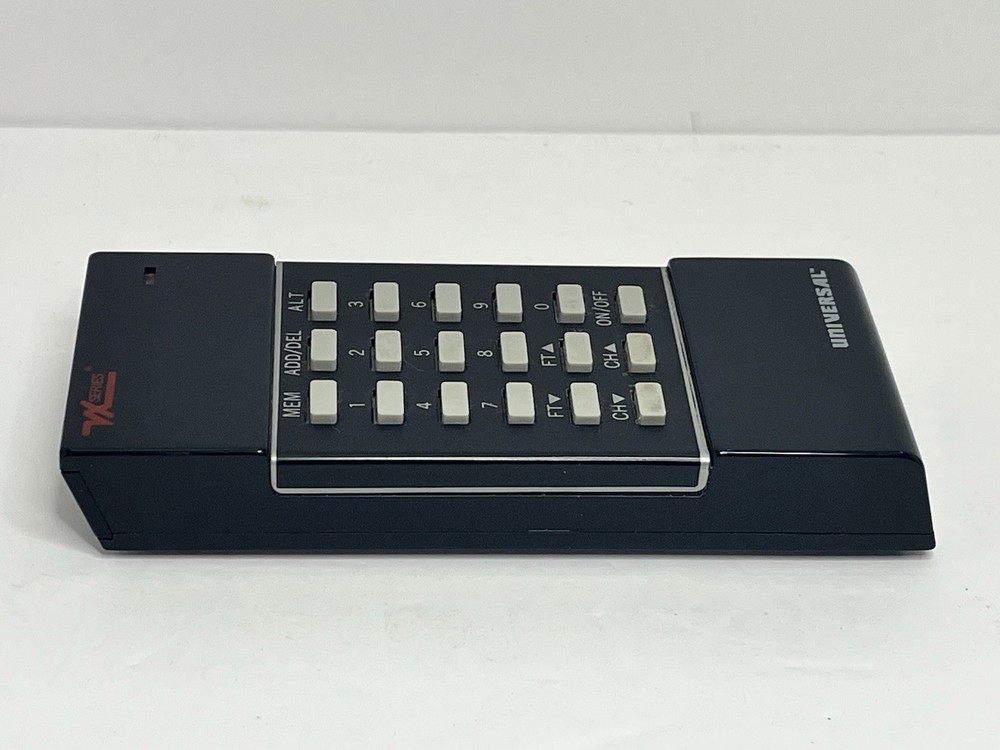 Universal V-7072 Wireless Remote Control TV-Cable VX Series Clean Powers On