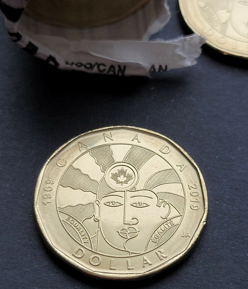 *** CANADA  LOONIE  2019  ***  EQUALITY  *** FROM  MINT  ROLL  ***