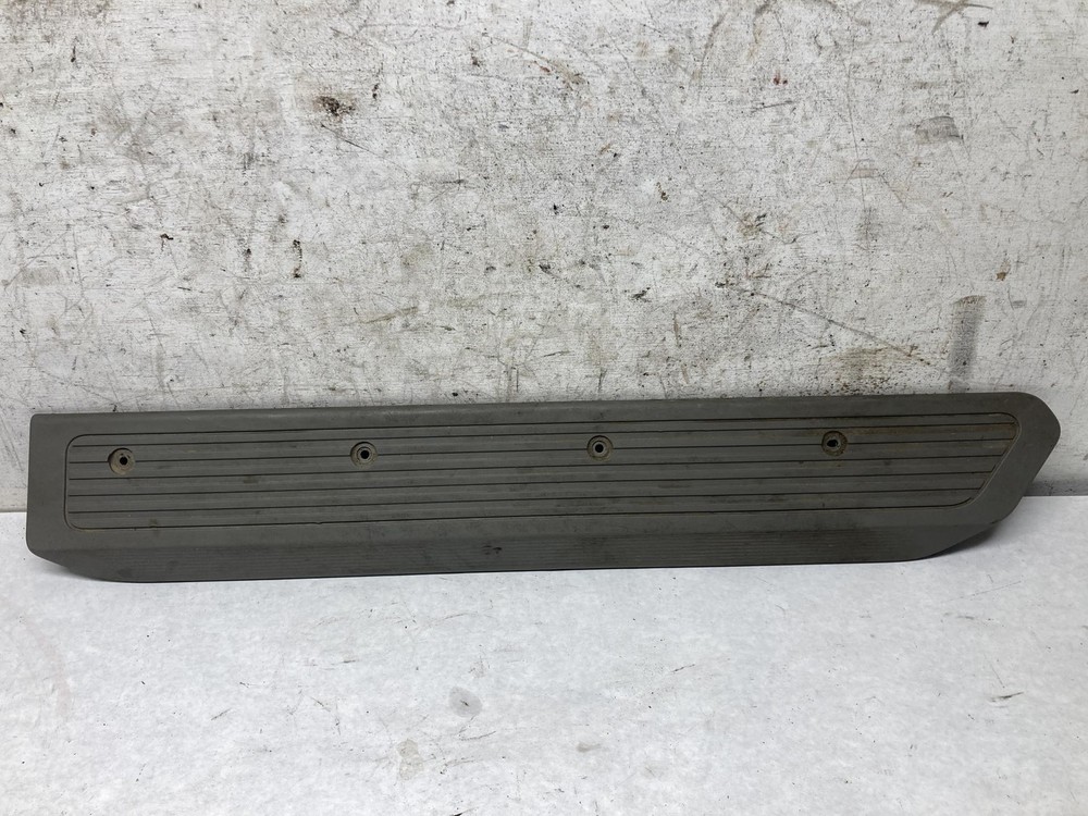 Peterbilt 579 POLY Left/Driver THRESHOLD Trim/Panel | P/N S601513