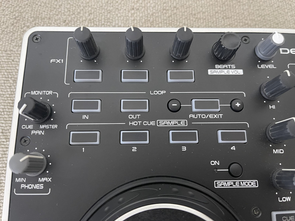 Denon DJ MC2000 2-Channel DJ Controller Black with USB Cable Tested & Working