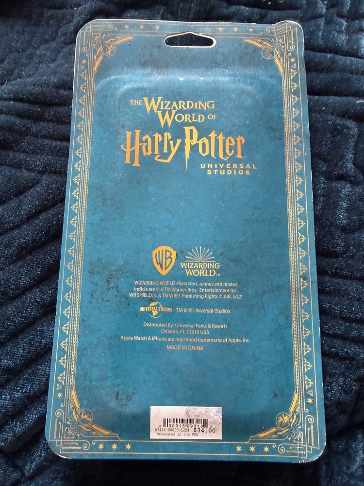 Harry Potter Universal Studios Orlando - Hogwarts Crest iPhone 16 Pro Max Case