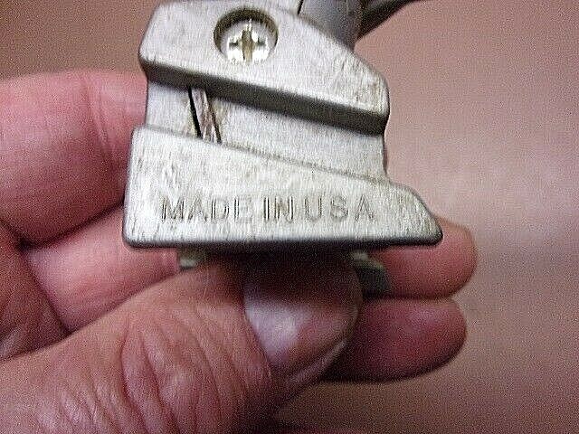 Small Adjustable Hand Sharpener Tool Plastic Housing Multi-Angle Adjustment Tool