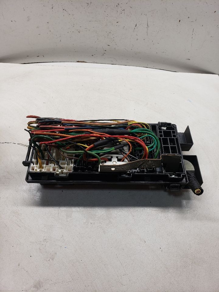 Used Fuse Box Engine fits: 2006 Ford E250 VAN 5.4 Grade A
