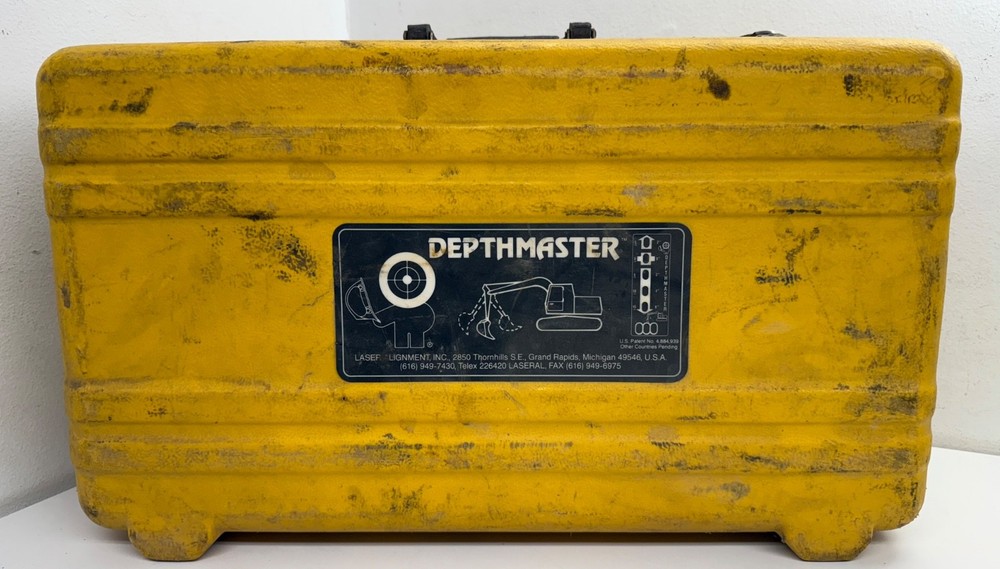 Laser Alignment Depthmaster ASSY 40500-01 Yellow Case Receiver UNTESTED READ