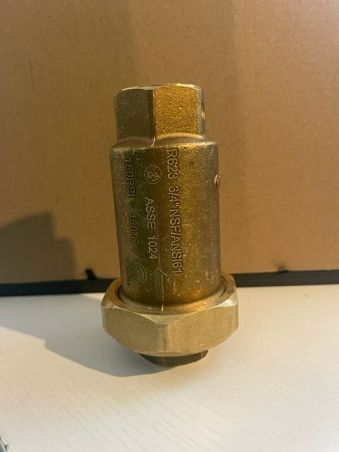 No lead dual check backflow preventer 3/4