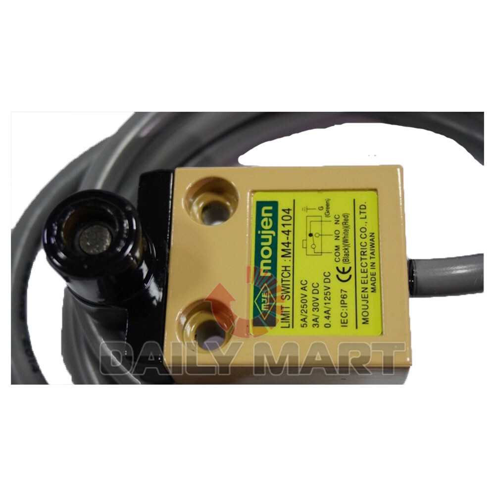 New In Box MOUJEN M4-4104-2 Limit Switch