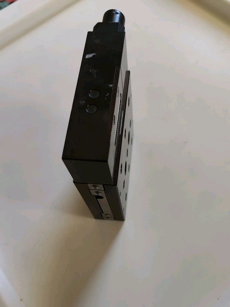 SD Instruments Single Axis High-Precision Manual Linear Stage Platform