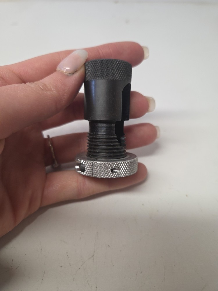 (1) K&M Precision Expand Mandrel Window Riser (See Desc!)