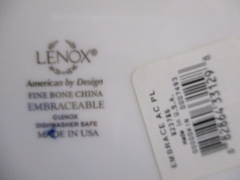 LENOX EMBRACEABLE ACCENT PLATE 9 1/2" -0701D
