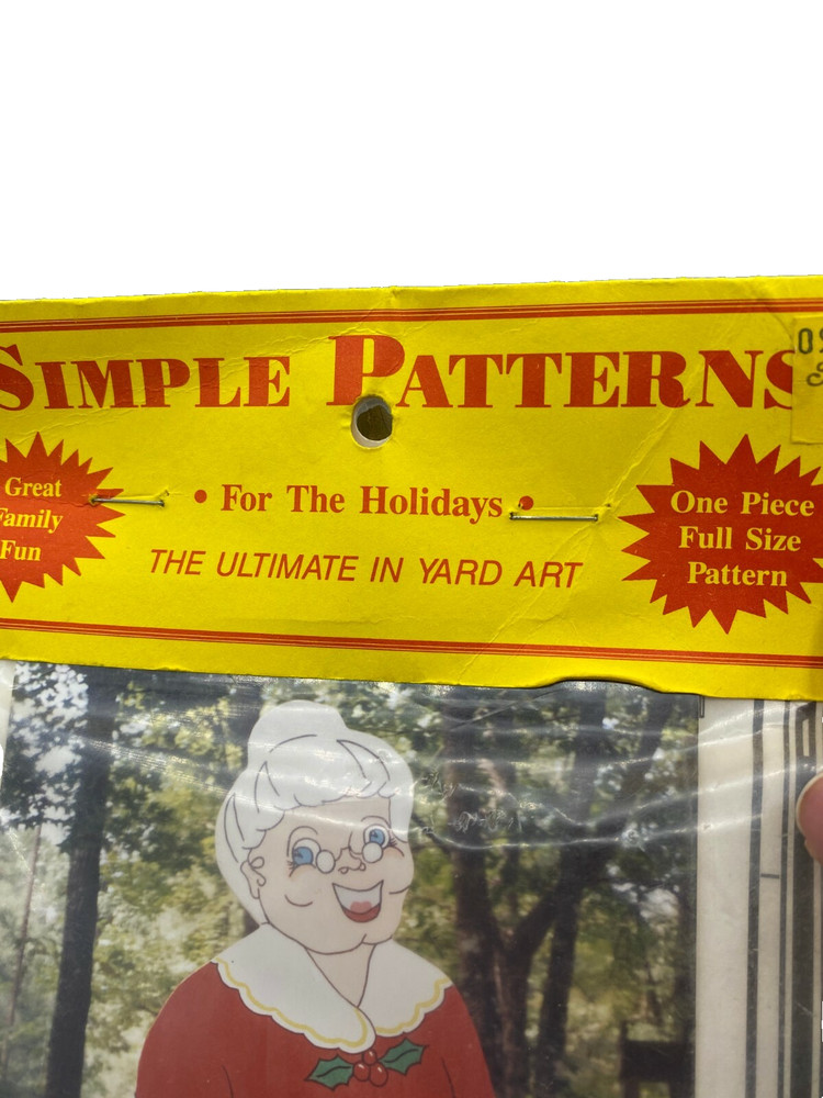 Do-It Yourself Yard Art Mrs. Clause Simple Patterns Template Christmas NOS Vtg