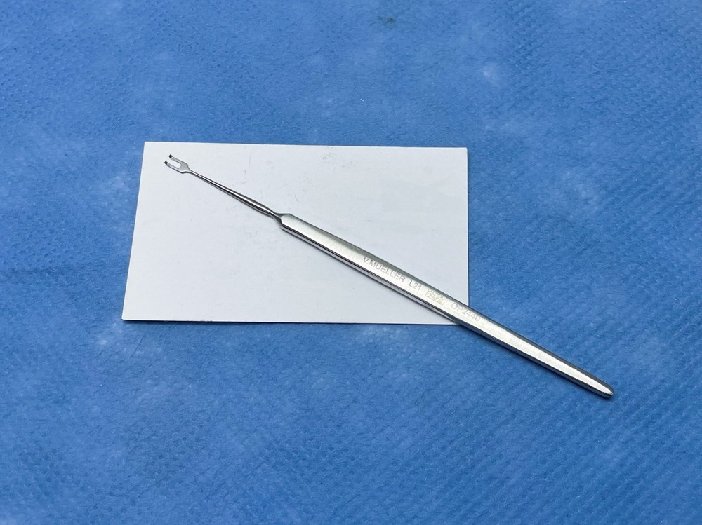 V. Mueller OP2440 Fixation Hook, 5", 2 Sharp Prongs