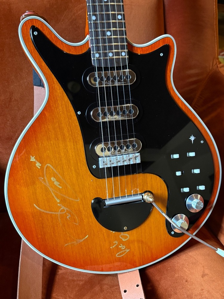 Brian May SIGNED BMG Special Full Conversion RSC Custom Shop Guitar + Extras