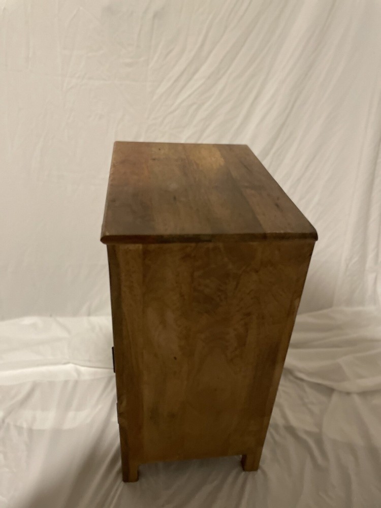 nightstand with drawers