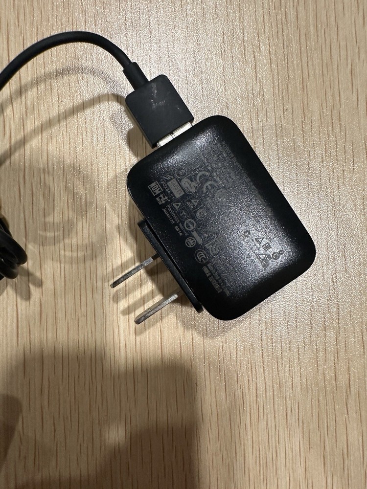 Plantropics Voyager Legend Missing Ear piece Includes Charging Dock Tested