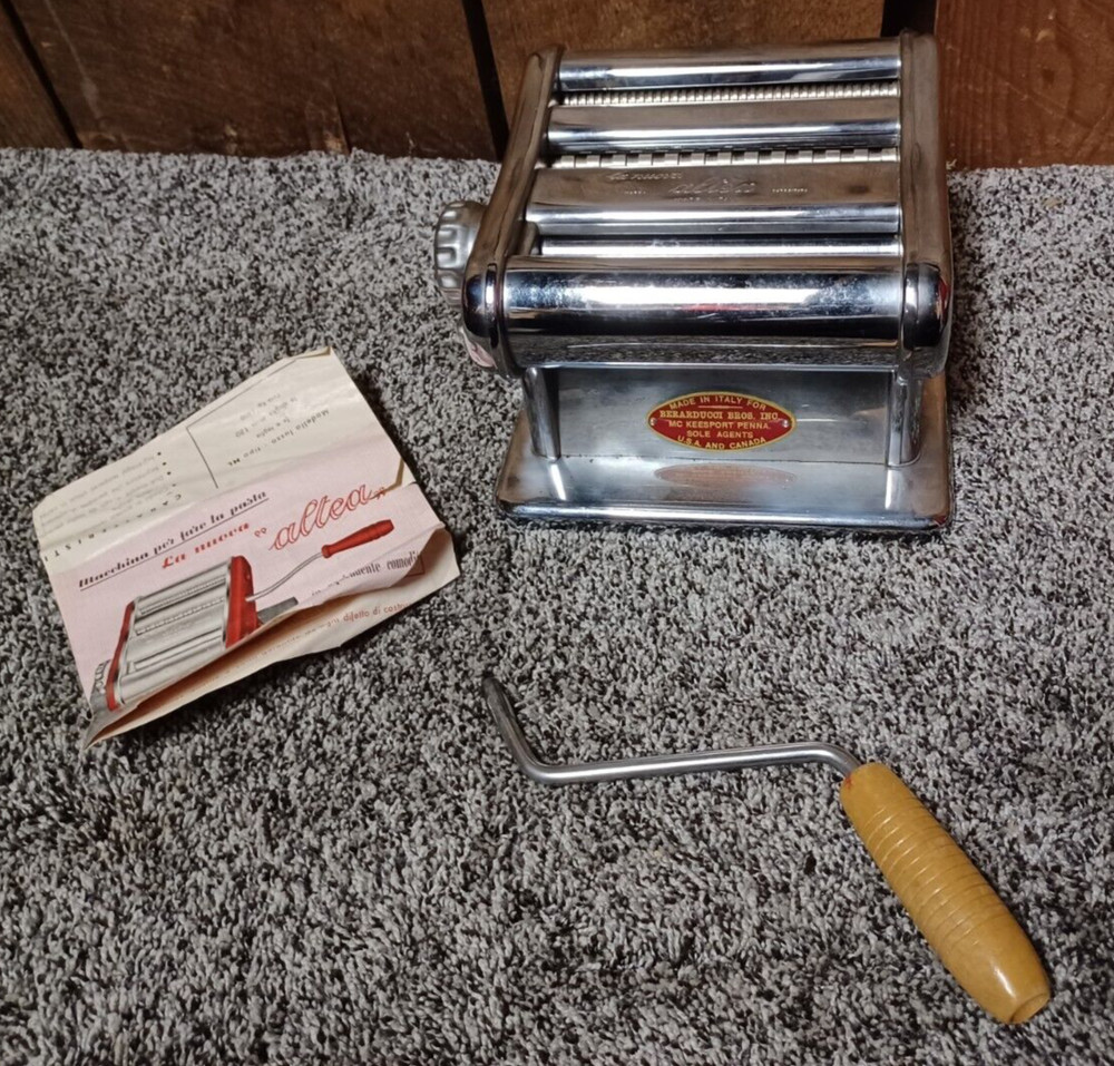 Vintage La Nuova By Altea Pasta Maker
