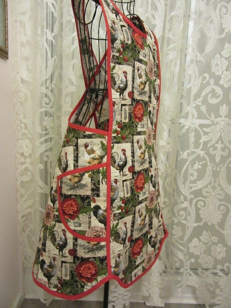 HANDMADE CRISS CROSS BACK APRON SIZE LARGE