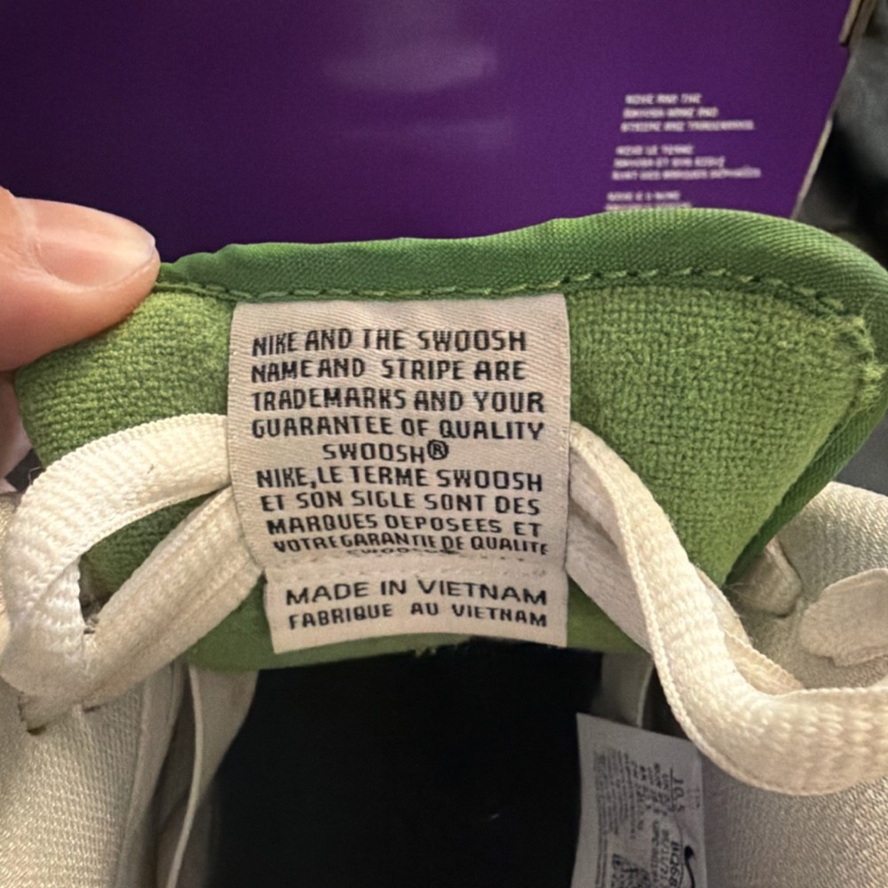 Nike SB Dunk Low Chlorophyll Size 10.5