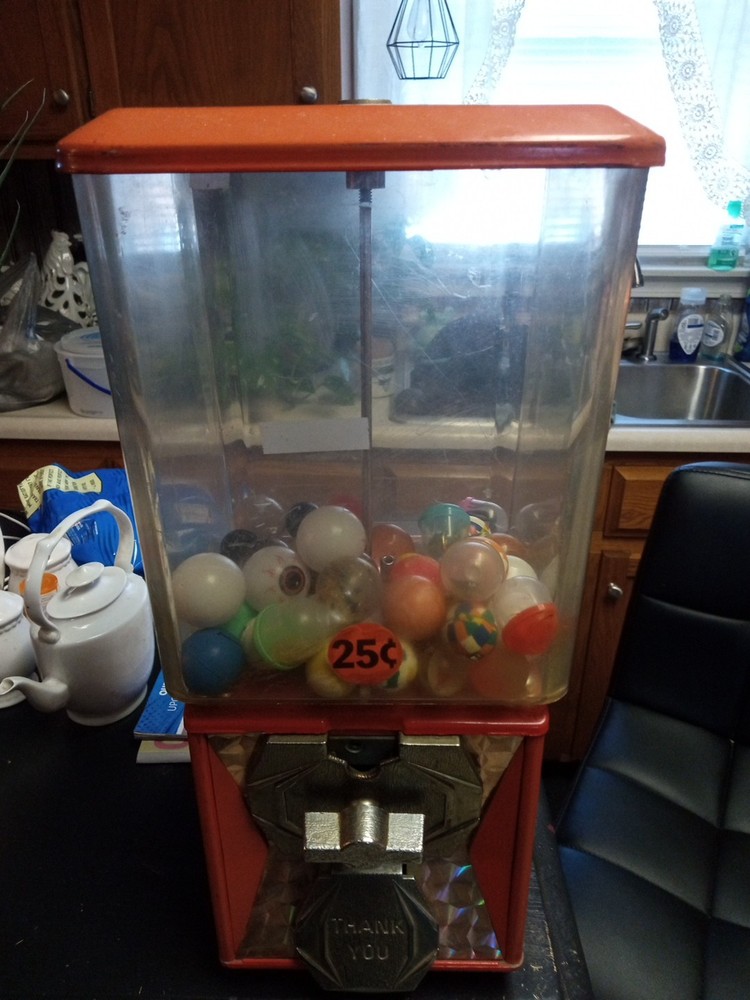A&A Co. Bubble Gum  25crnt Machine