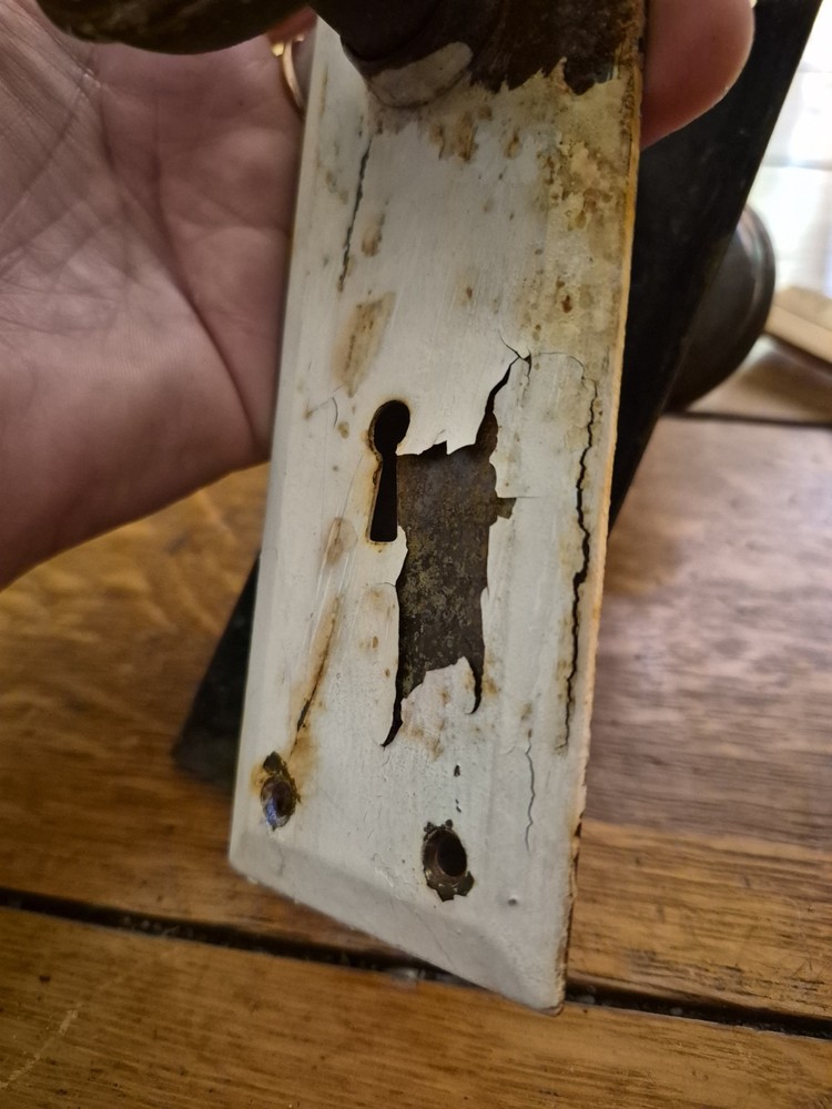 Vintage Metal Door Knobs and Face Plates