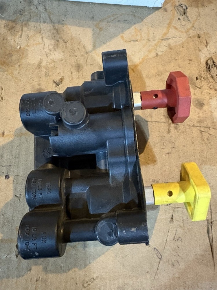 Haldex Handbrake Valve N4400T