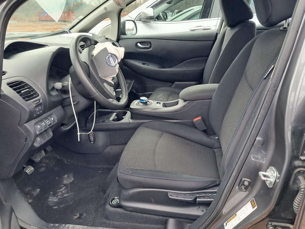 LEAF 2015 Glove Box 4884145