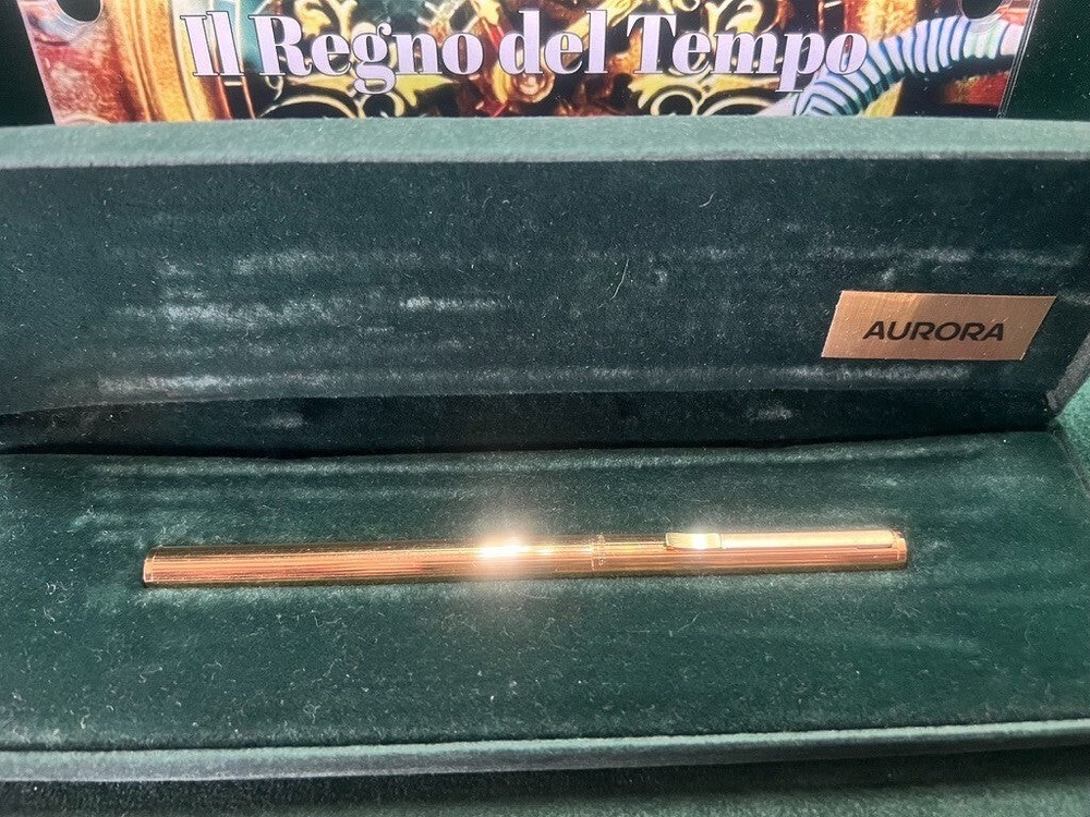Aurora Retractable Ballpoint Pen Writes Like NOS A
