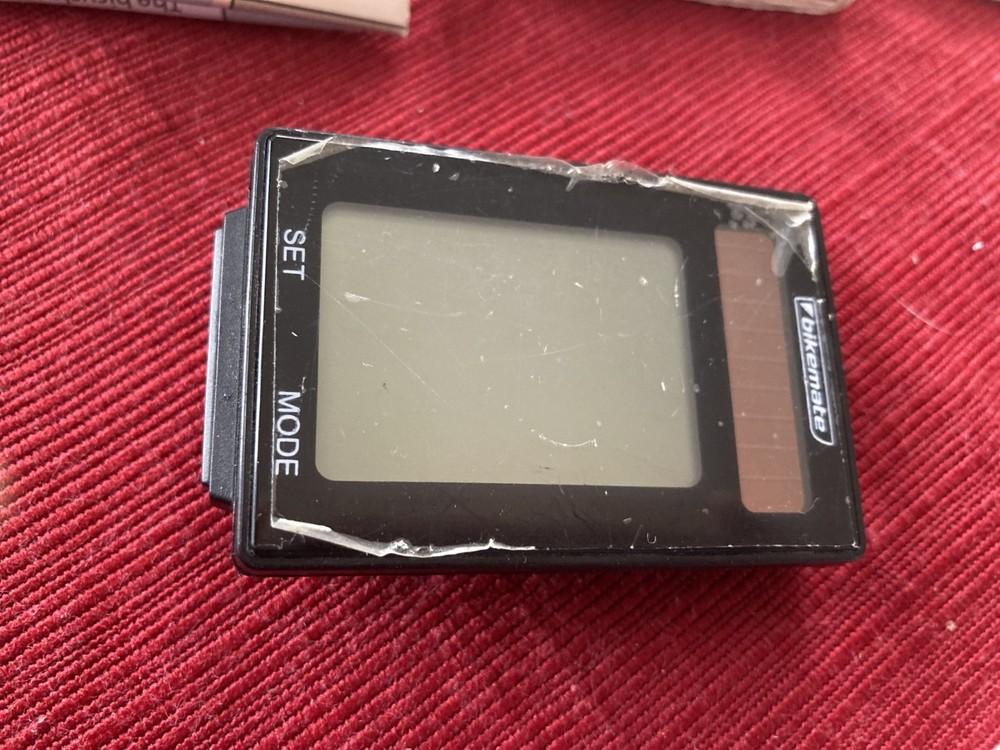 Bikemate Wireless Bicycle Computer IP44 - 20 Functions - used/powers on