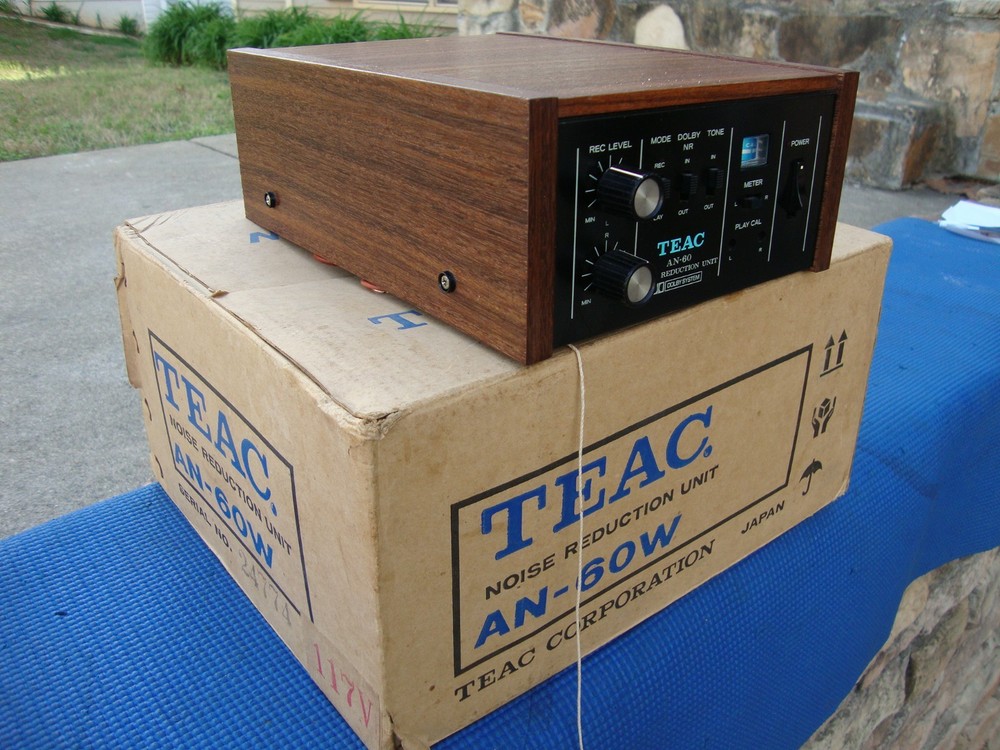 TEAC AN-60 W Noise Reduction Unit - Great condition.