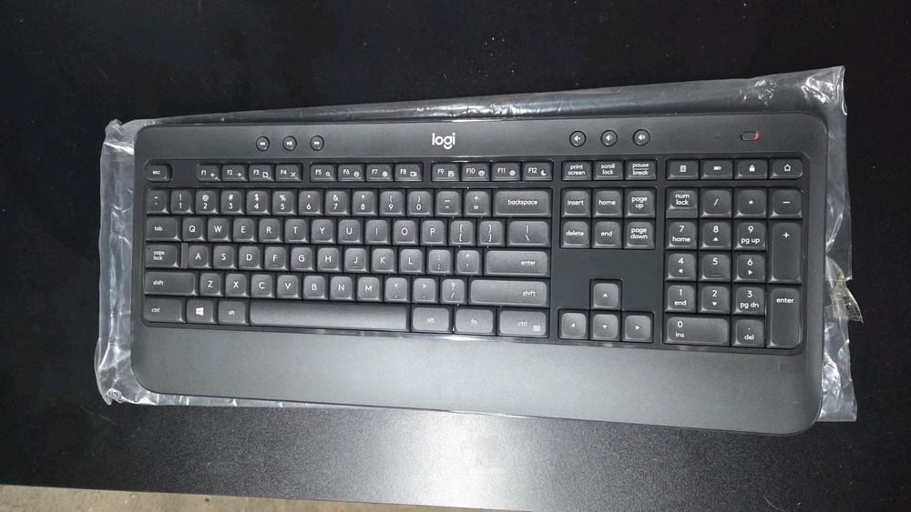 *KEYBOARD ONLY* Logitech K540 Full-size Advanced Wireless Membrane