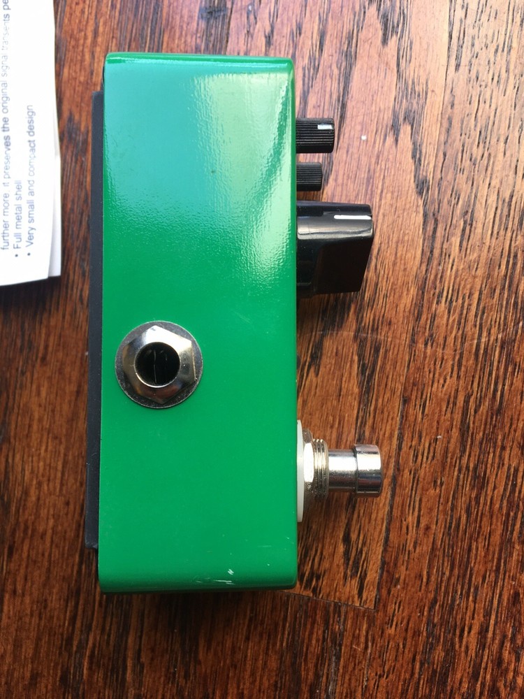 Fender Micro Comp Compressor Electric Guitar Effect w Box Barely Used